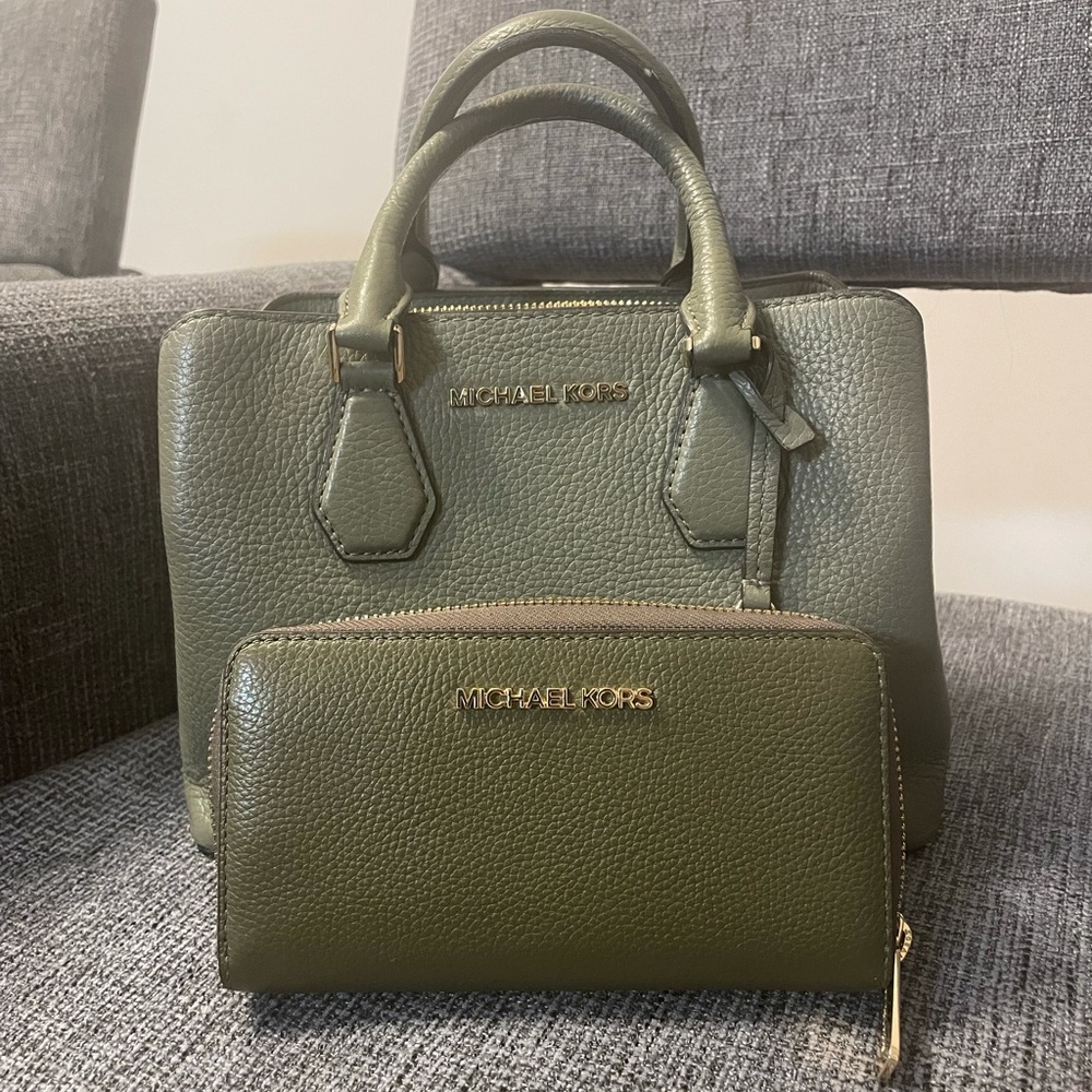 Olive green Michael kors bag! Perfect for spring!